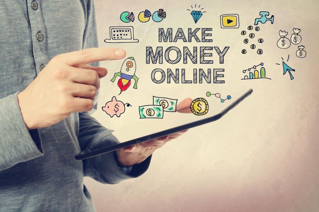 Un doigt montre l'inscription make money pour illustrer l'article Est-ce que Swagbucks est fiable ? Découvrez toute la vérité